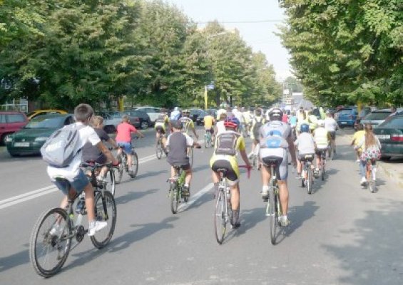 Problema pistelor pentru biciclişti, dezbătută la Constanţa